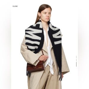 JACQUEMUS
Navy Les Classiques 'L'écharpe Jacquemus' Scarf